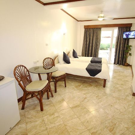 Mermaid Resort Puerto Galera Exterior photo