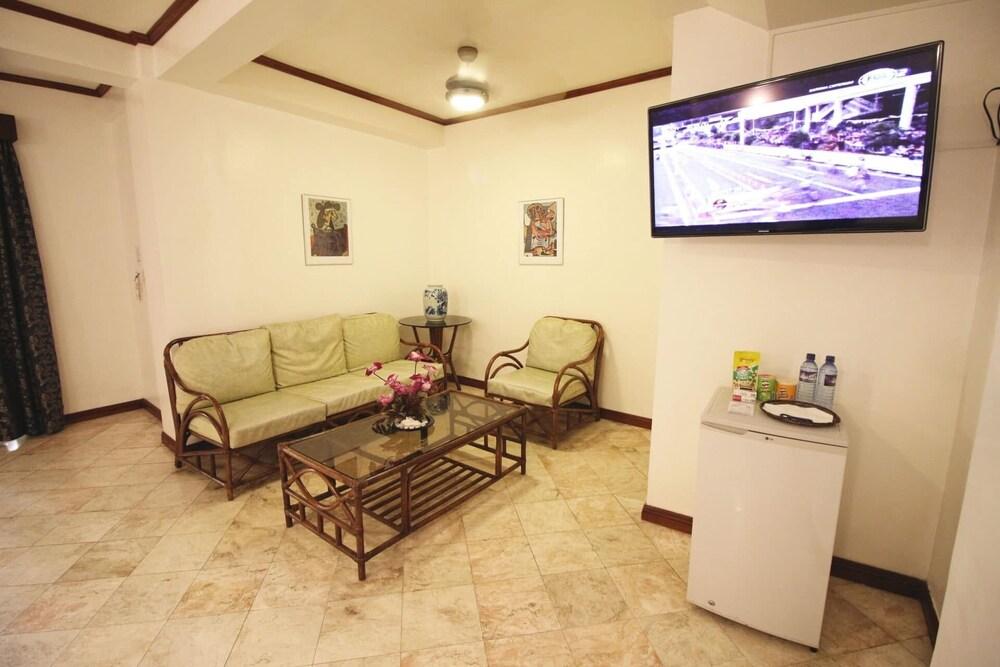 Mermaid Resort Puerto Galera Exterior photo
